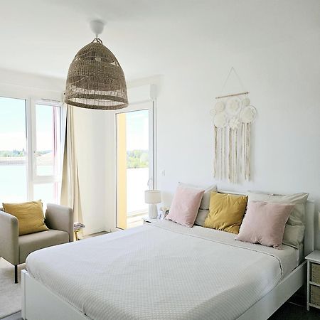 Lakeside Provence - Appartement Classe 4 Etoiles, Vue Sur Le Lac, Parking Sous-Sol, Double Clim Monteux Exteriör bild