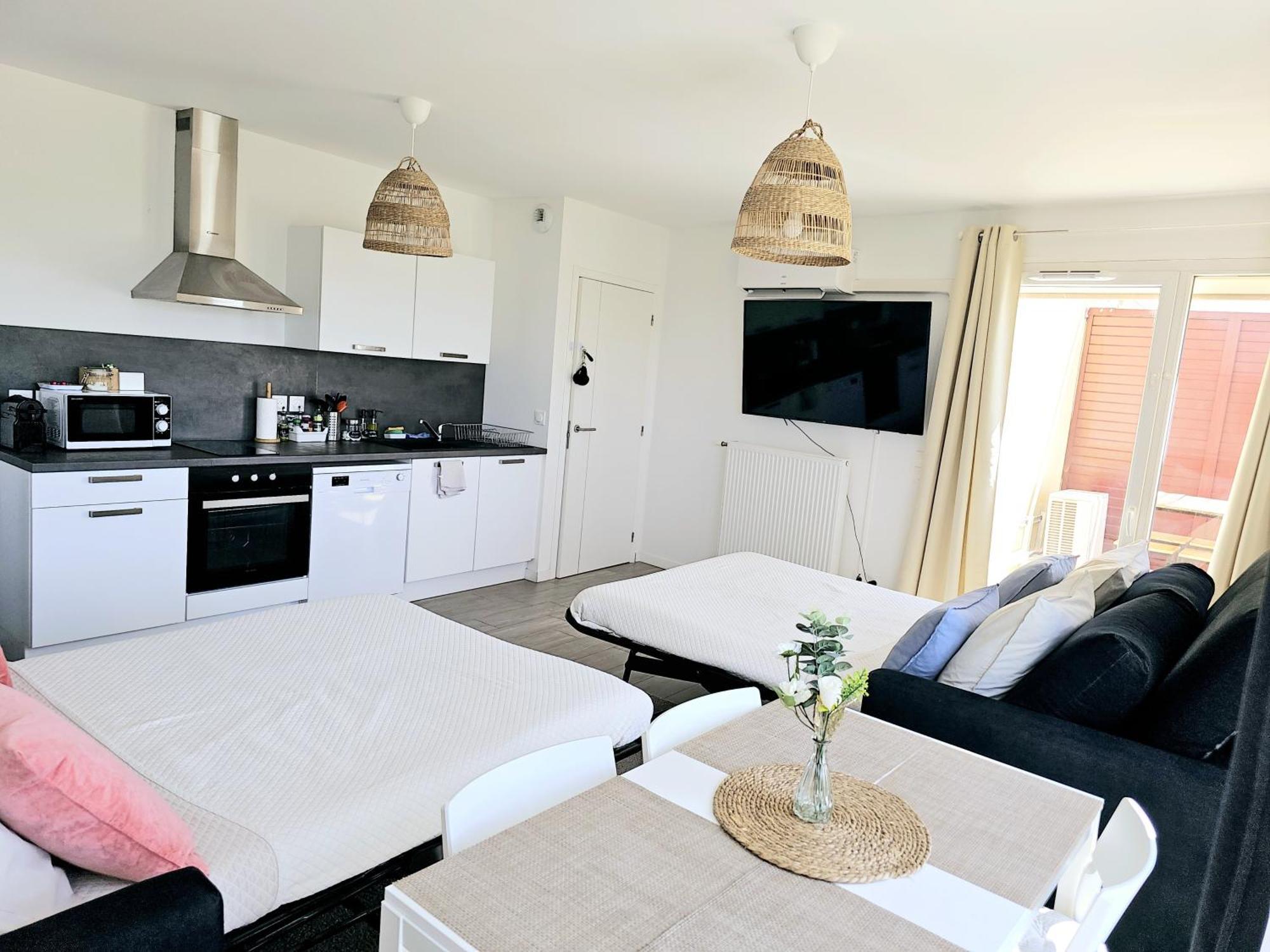 Lakeside Provence - Appartement Classe 4 Etoiles, Vue Sur Le Lac, Parking Sous-Sol, Double Clim Monteux Exteriör bild