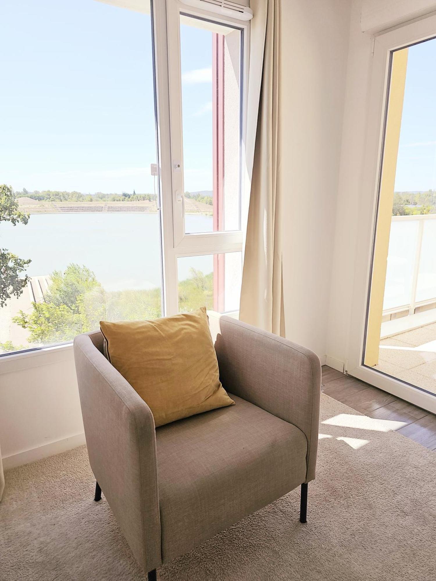 Lakeside Provence - Appartement Classe 4 Etoiles, Vue Sur Le Lac, Parking Sous-Sol, Double Clim Monteux Exteriör bild