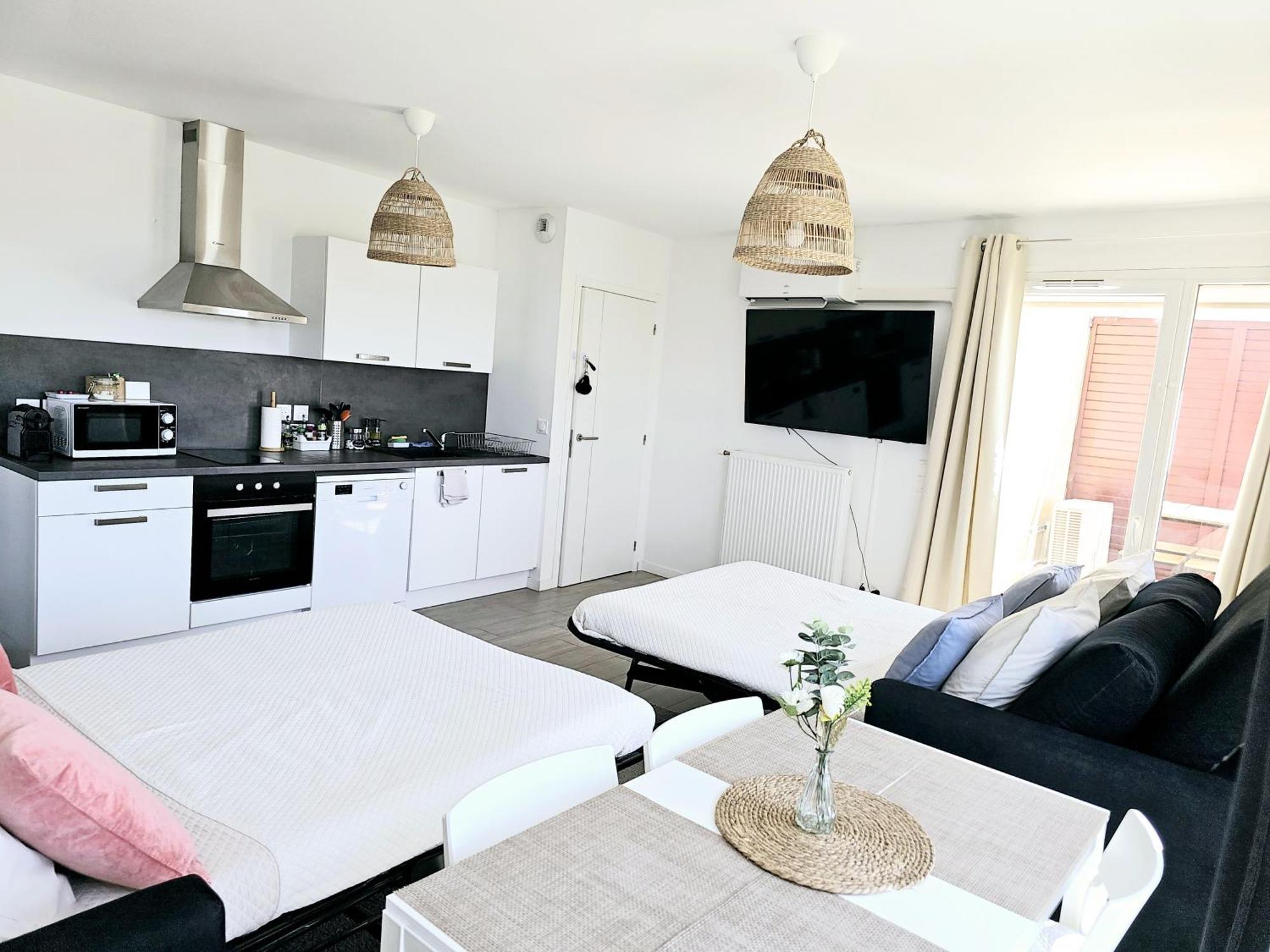 Lakeside Provence - Appartement Classe 4 Etoiles, Vue Sur Le Lac, Parking Sous-Sol, Double Clim Monteux Exteriör bild